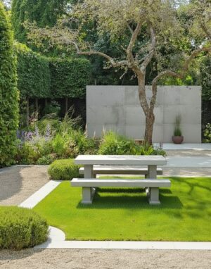 Garden Furniture 682 683