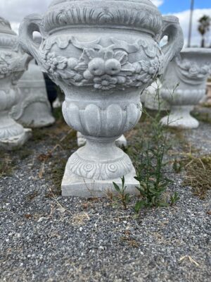 Pots 686 B